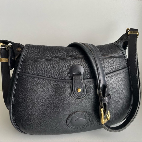 Dooney and Bourke black leather horseshoe saddle bag awl - Picture 3 of 16